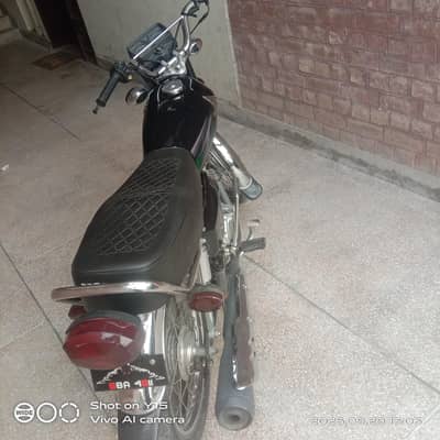 Honda CG125 bike