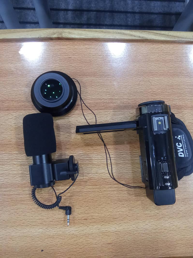 digital camera 7