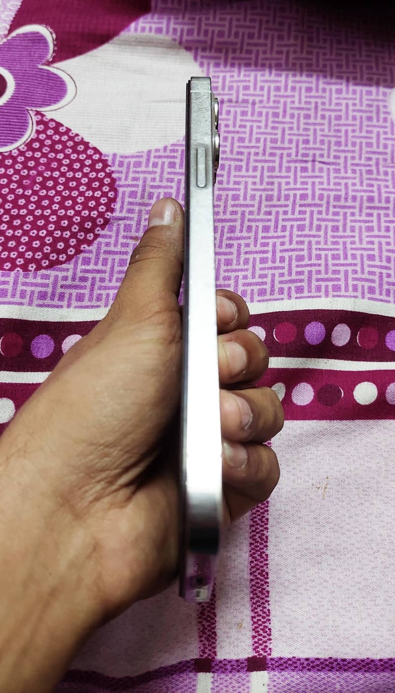 iphone 12 pro max 1