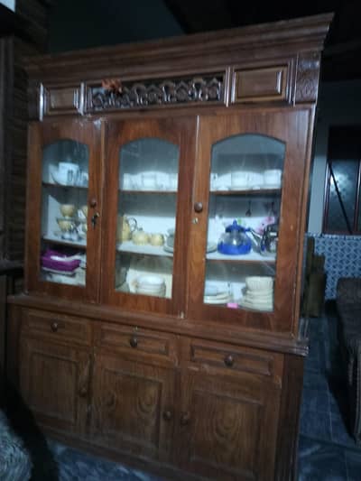 solid wook crockery cabinet / showcase