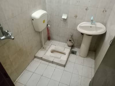 04 Marla Ground Portion available For Rent (Near Qurban School)
