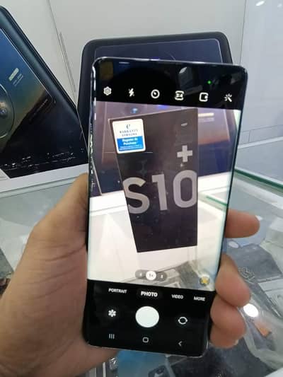 Sumsung S10 plus 8gb Ram 128gb memory 0319/3220/605
