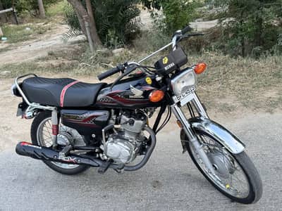 I'm Selling My CG 125cc Honda Black color,2024 Model. o3o5_9I0II92