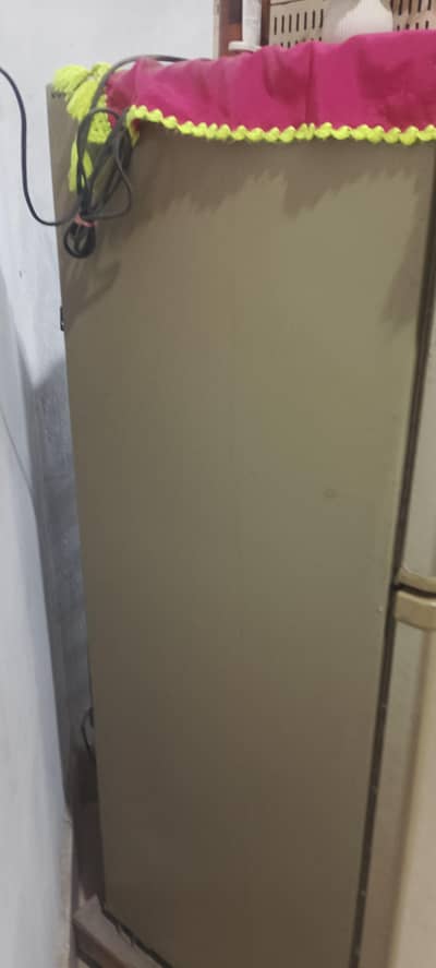 Dawlance refrigerator 10/8