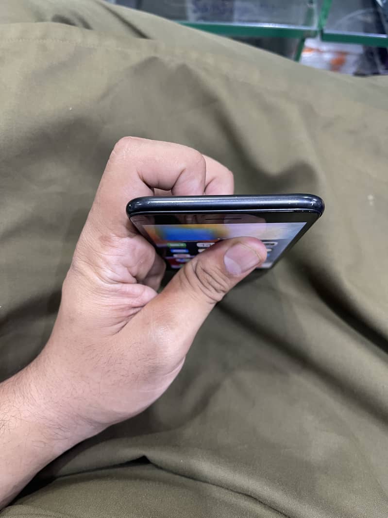 iPhone 7 Plus 1