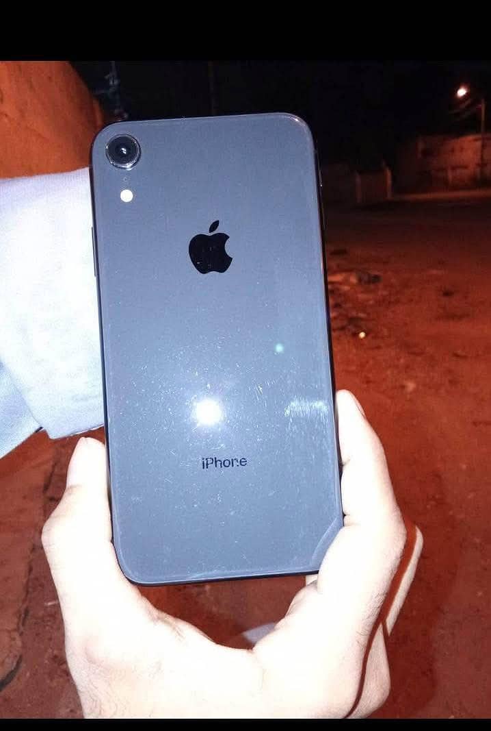 iphone XR 0