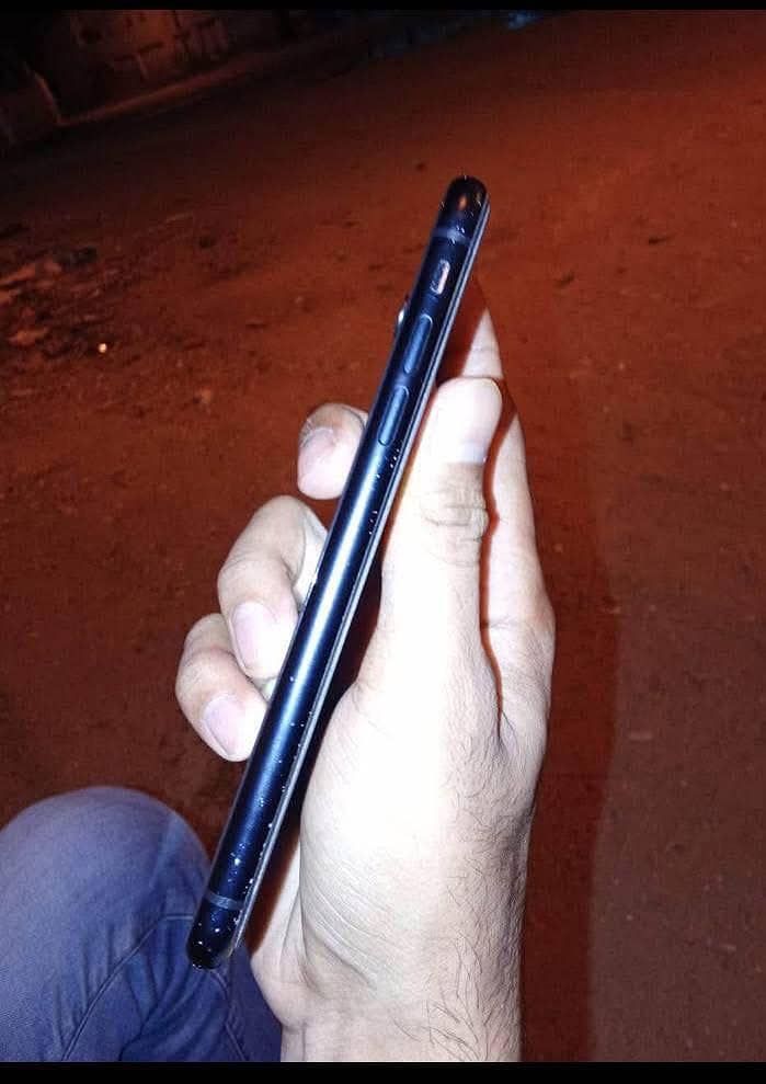 iphone XR 4