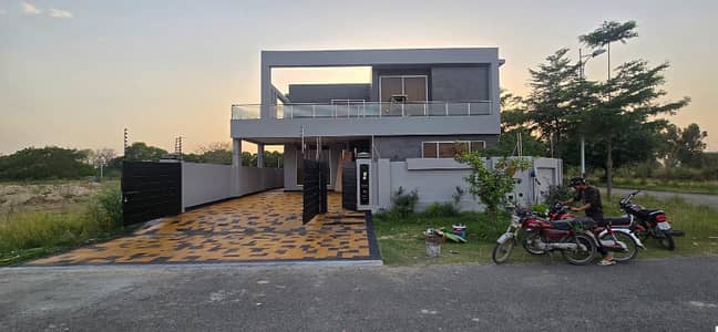 SYED BROTHERS PROUDLY OFFERS: 22-Marla Elegant Used Corner Bungalow Is Available In The Best Block Of DHA Lahore.