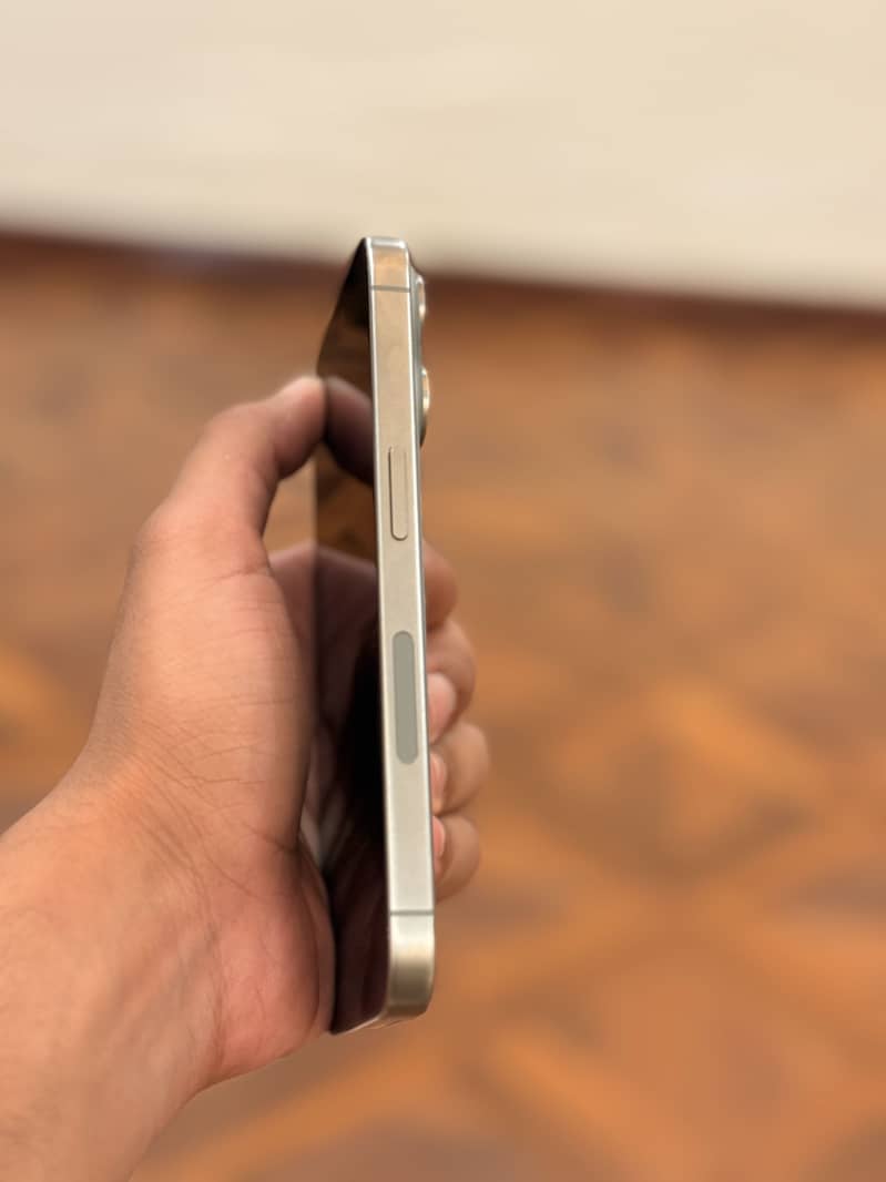 Apple 4