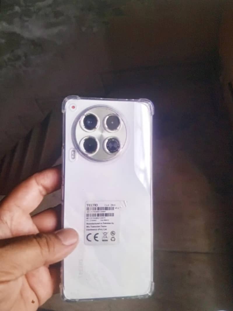 Tecno camon 30 0