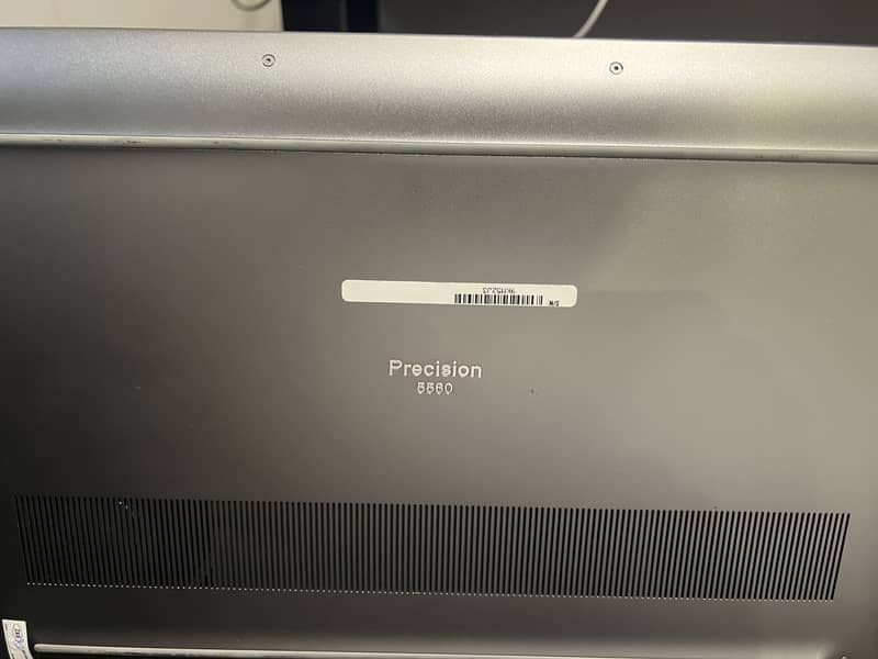 Smart workstation DELL Precision(H Processor)5560 RTXA2000 4