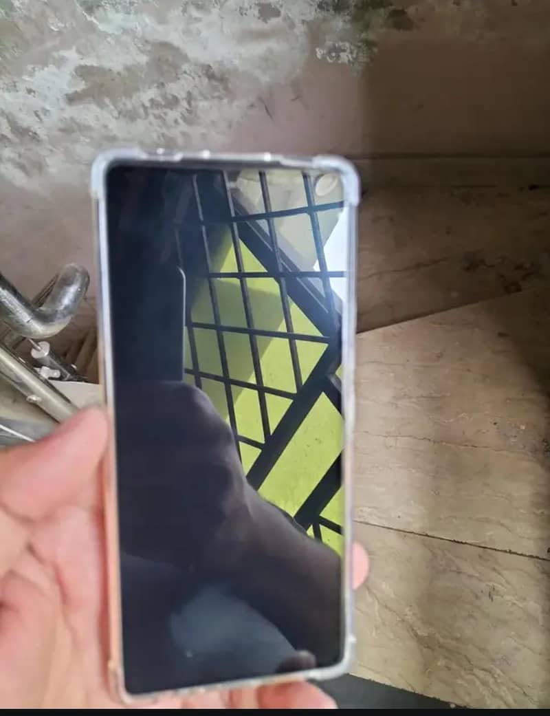 Tecno camon 30 2