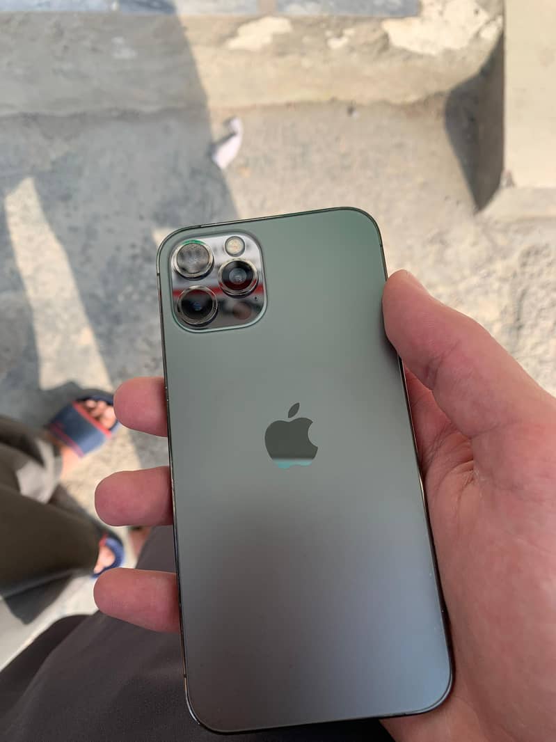 iPhone 12 pro 0