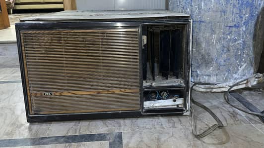 Window and Split AC