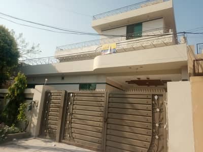1 kanal house for rent Johar town phase 1 near ildea plaza 100 feet road