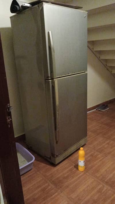 Refrigerator For Sale