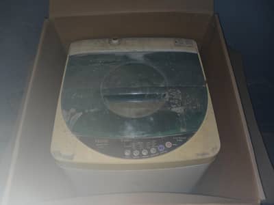 Hair washing machine