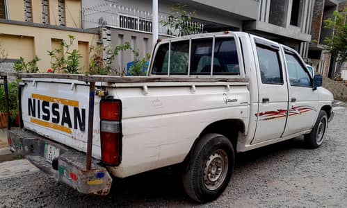 Double Cabin Dala Nissan D21 Hardbody