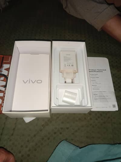 vivoy21 4gb 64gb complete box no open