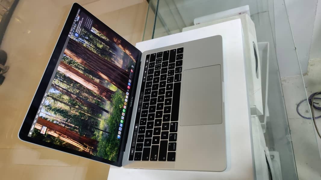 Apple MacBook pro 2017 3