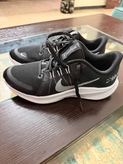 Nike Quest 4 Original