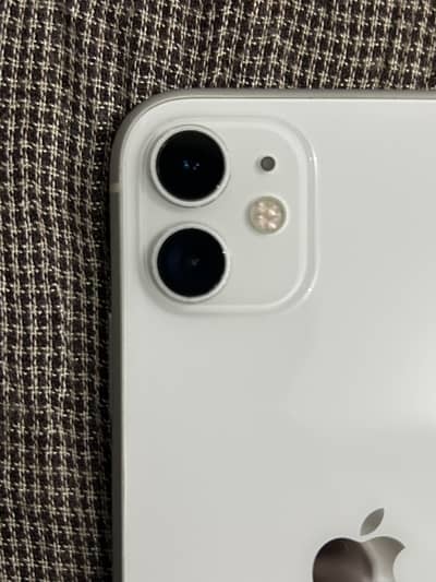 I phone 11 ( factory unlock)