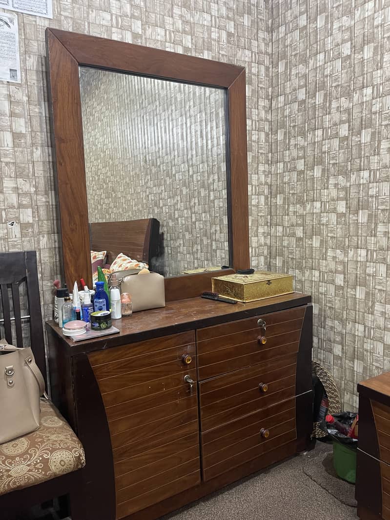 Bed with Dressing table 2