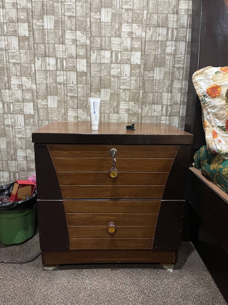 Bed with Dressing table 3