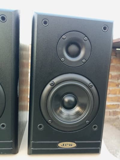 jpw ML 310i made in England bookshelf speaker