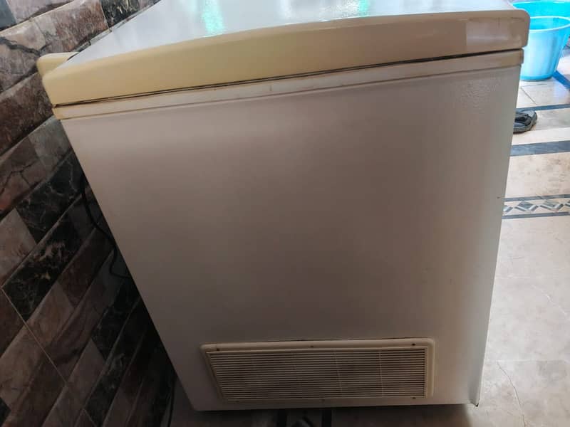 Waves deep freezer 3