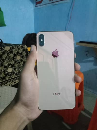 Selling iPhone Xs Max 64GB PTA Approved condition 10/10