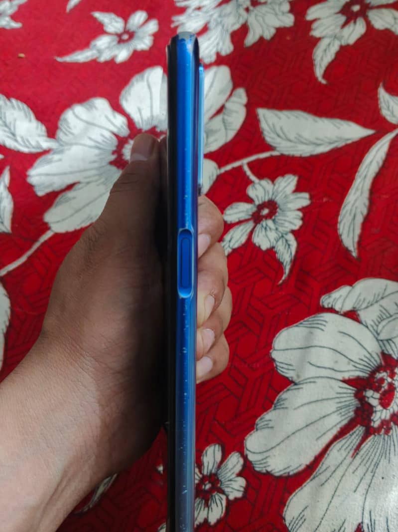 Oppo A54 4