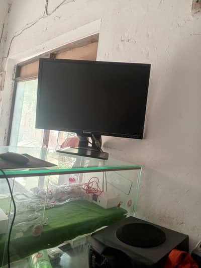 PC and accessorie counter sale