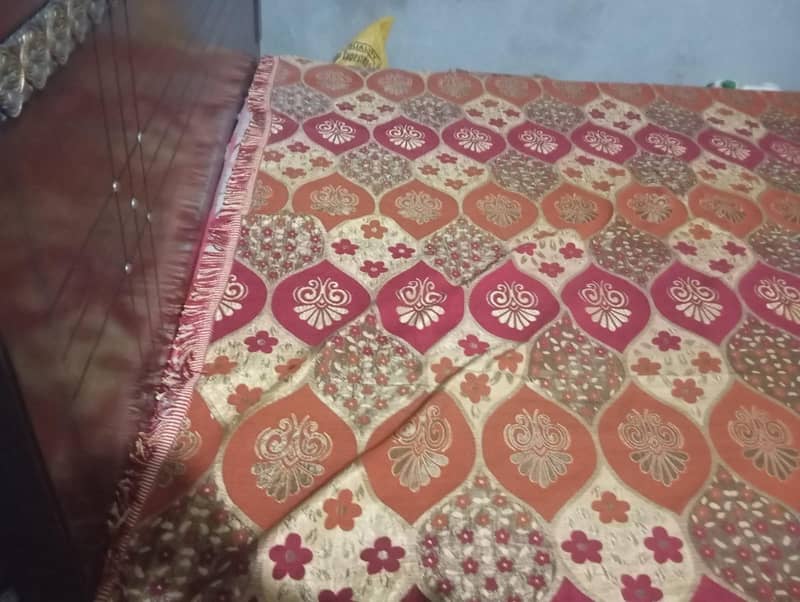 Queen Size Bed 2