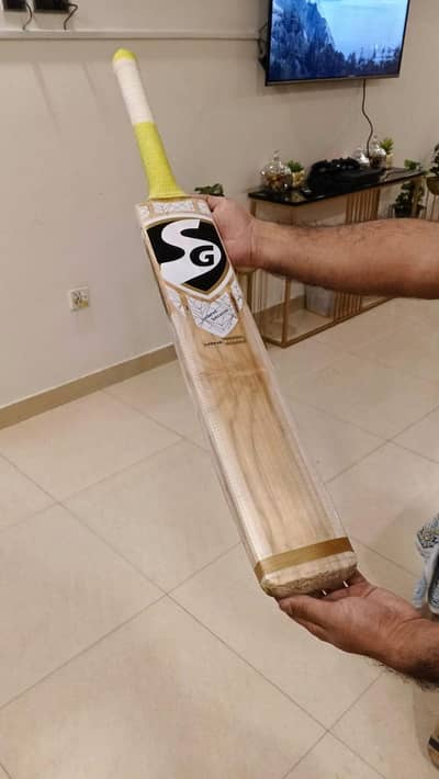 English willow bat for sale 7 to 8 grains Excellent ping