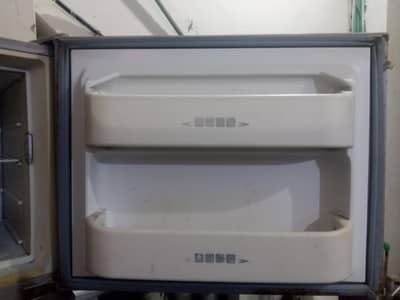 Dawlance Used Refrigerator – Perfect Cooling Condition
