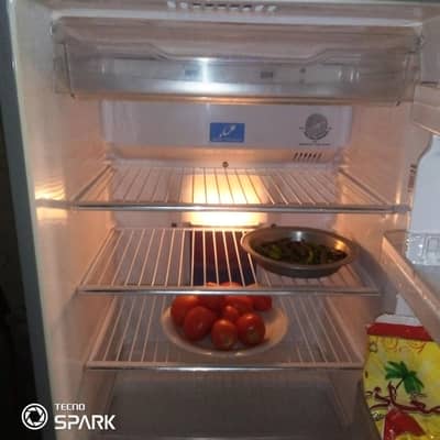 Hitachi Ka Fridge Sale K Liyea Available Hai
