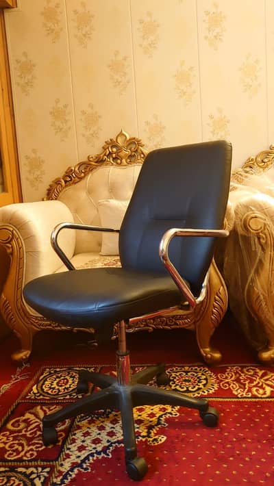 Brand New Office Chair – Excellent Condition 