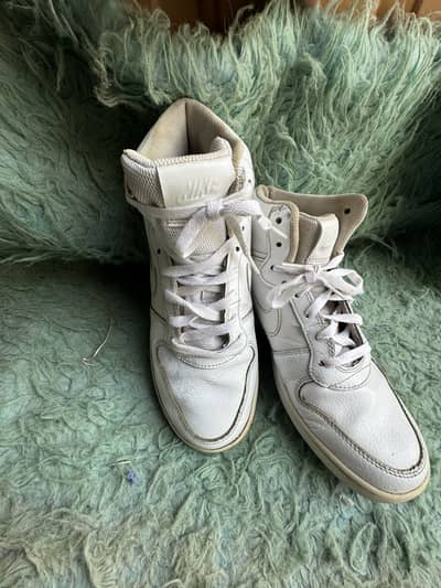 Thrift shoe