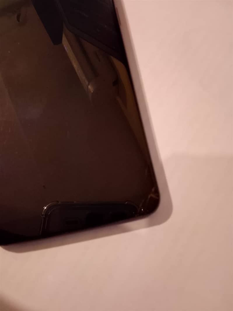 One Plus 5T 3