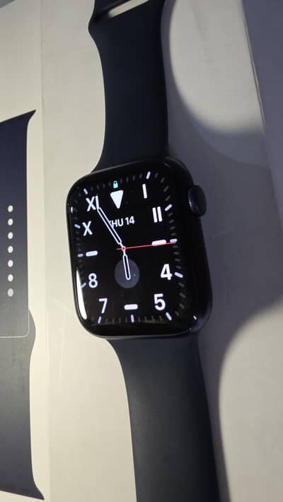 Apple series 6,44mm with box and charger brand new condition, GPS,99%
