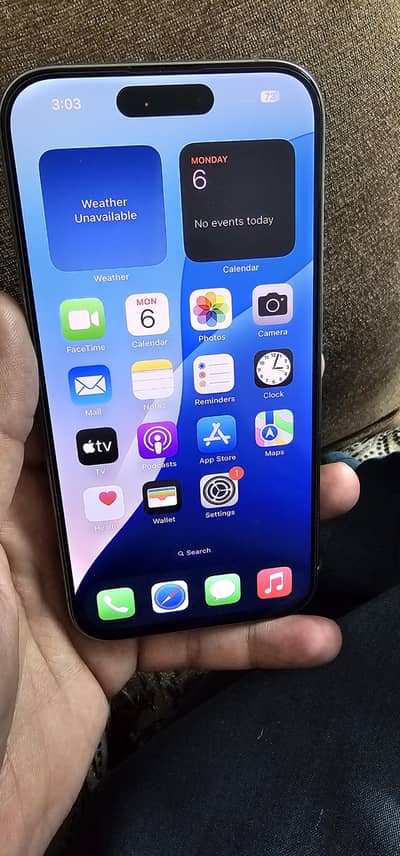 iPhone 15 Pro 128GB – Natural Titanium