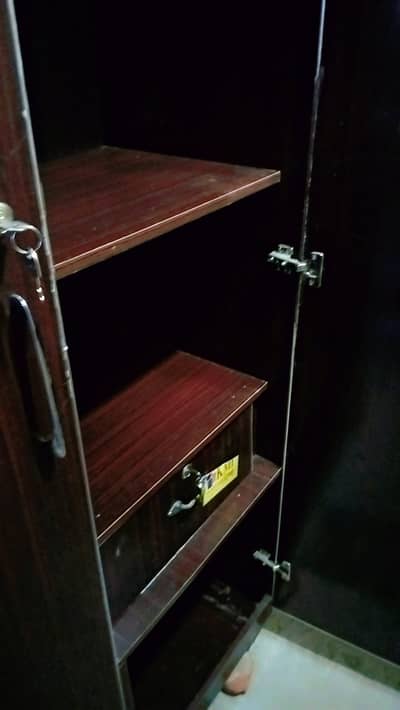 safe almare 2 doors  for sale  3 month used