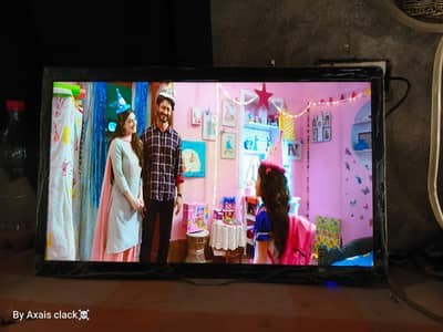 27 inch LED TV 03037702057
