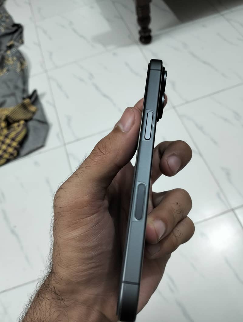 Apple iPhone 17 3
