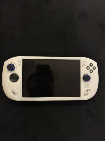 Lenovo Legion Go S 16Gb/512gb Handheld gaming console with Window 11