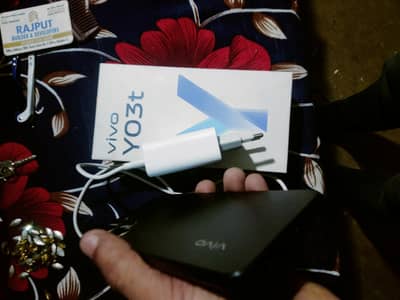 box with charger 3 manth ki warnty bhi pari ha 8gb=128 gb