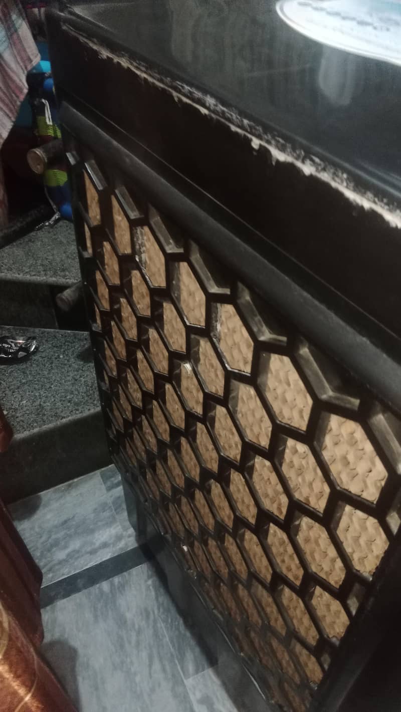LIKE NEW CONDITION 1