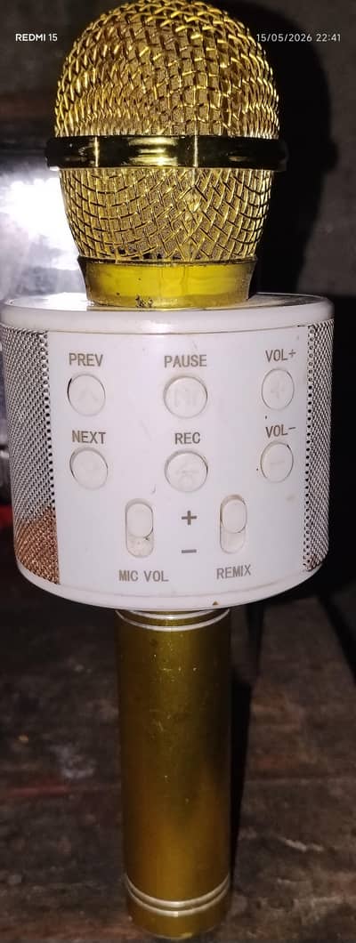 Wireless Bluetooth Karaoke Microphone (Golden Color)