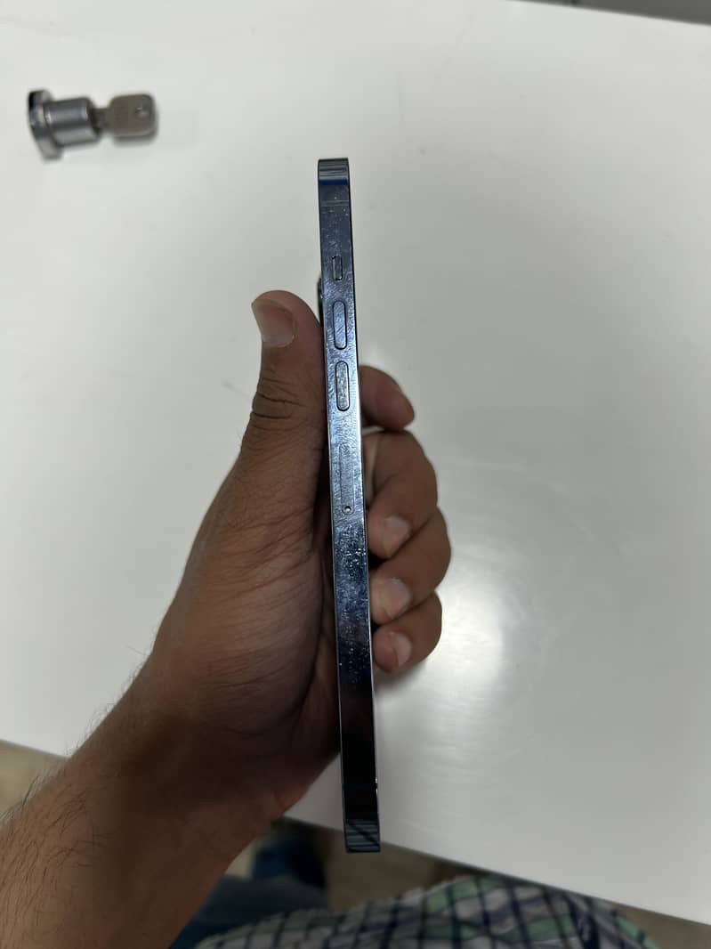 IPhone 13 Pro Max 2